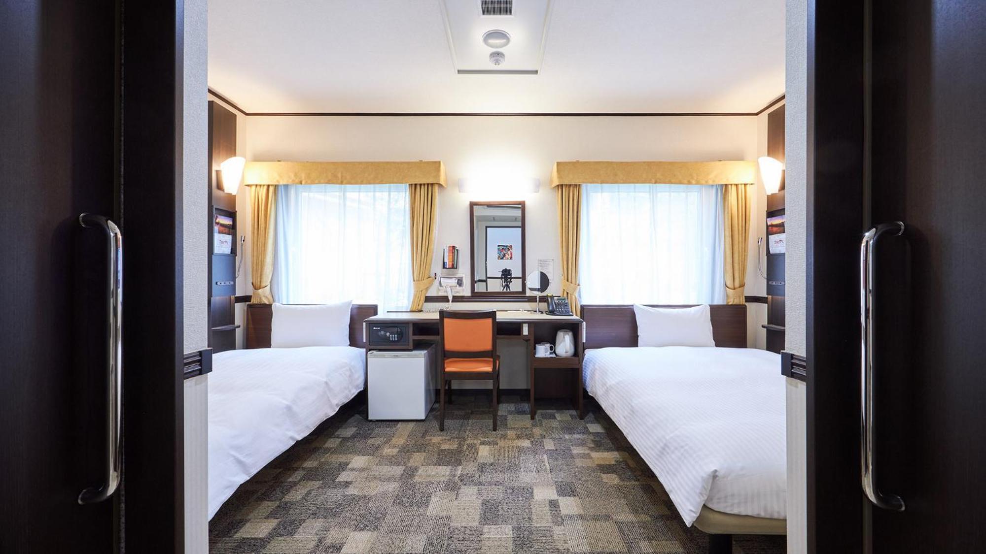 Toyoko Inn Tsu Eki Nishi Guchi Esterno foto