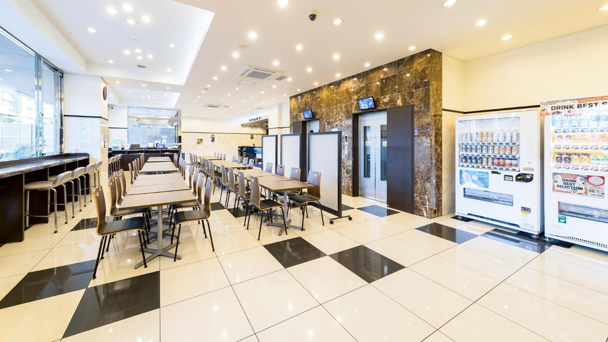 Toyoko Inn Tsu Eki Nishi Guchi Esterno foto